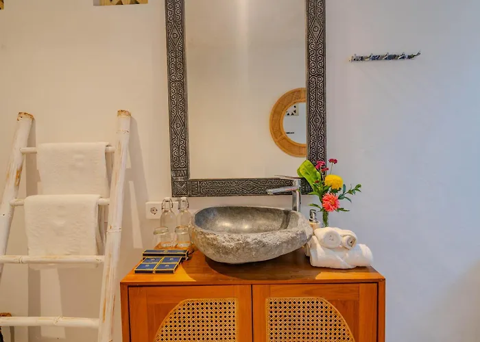 Deba I By Bali Solutions